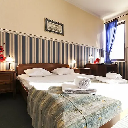 Hotel Fort Hotel Varšava