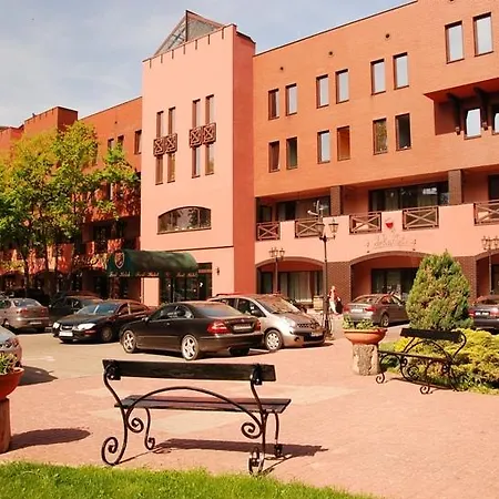 Fort Hotel 3* Varsó