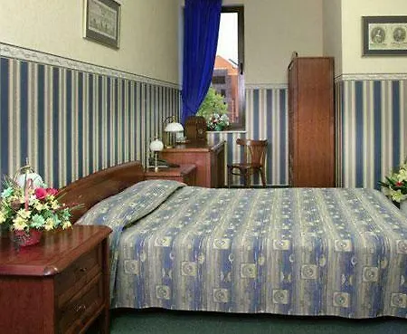 Hotel Fort Hotel Varšava