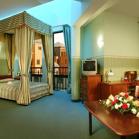 Fort Hotel 3*