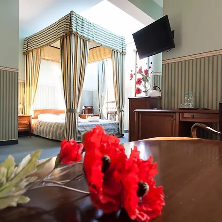 Fort Hotel Hotel