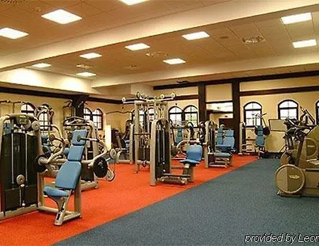 Fort Hotel 3* ורשה