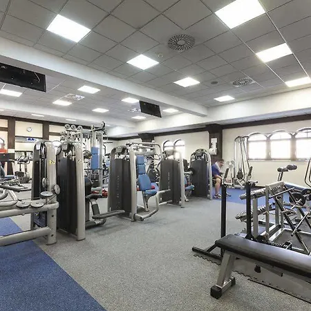 Fort Hotel מלון ורשה